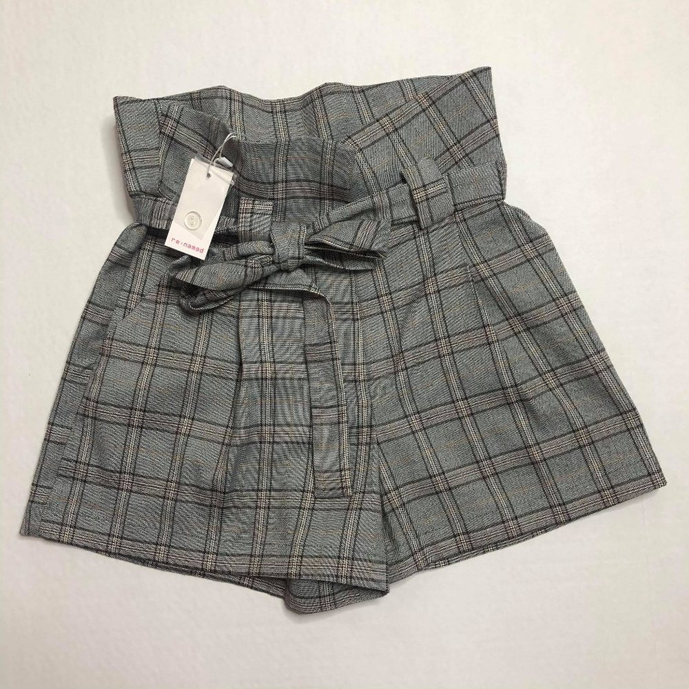 CHECKERED HIGH WAIST SHORTS - SIZE S